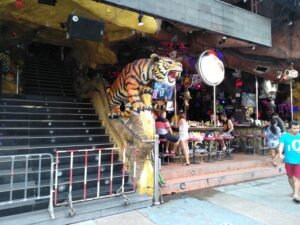 phuket bar and night clubs