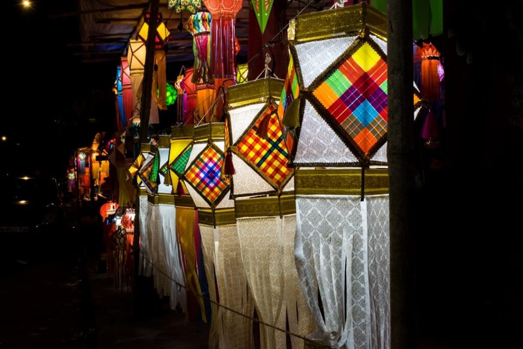 Photo Lantern-lit streets