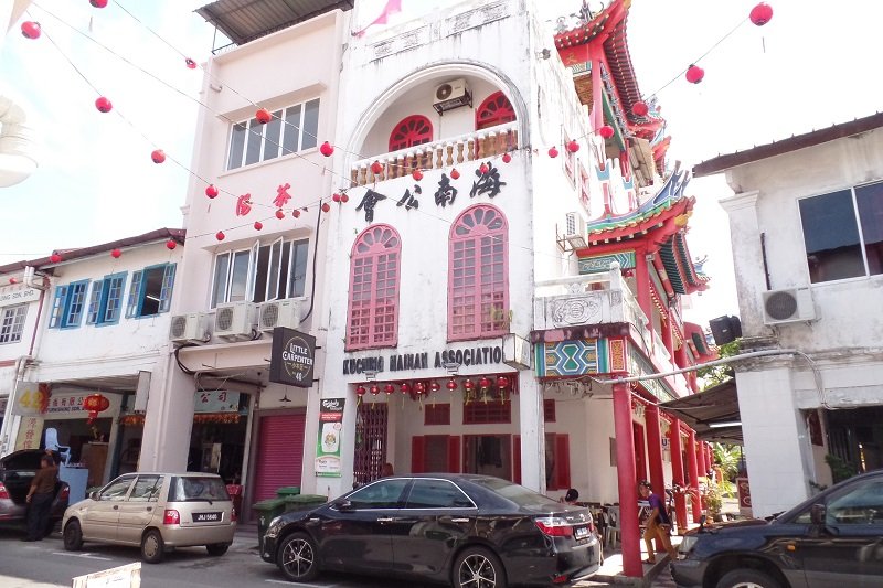 chinese building in carpenter lan