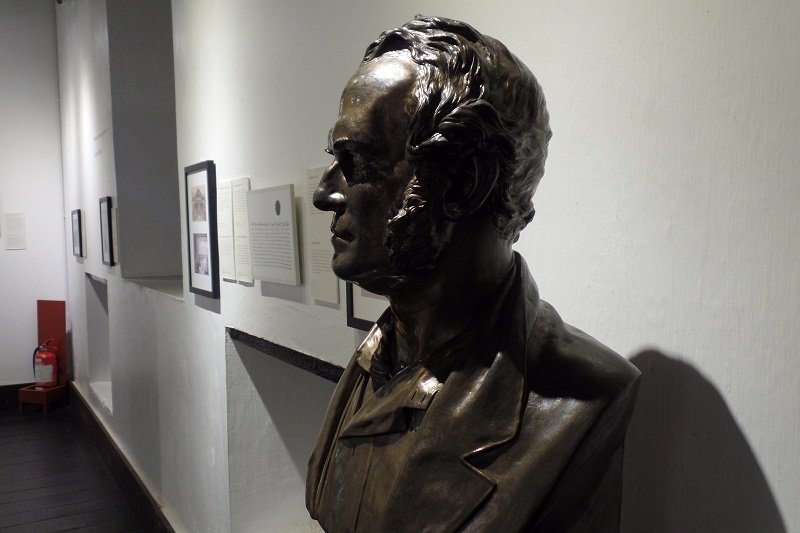 bust of james brooke in fort margherita